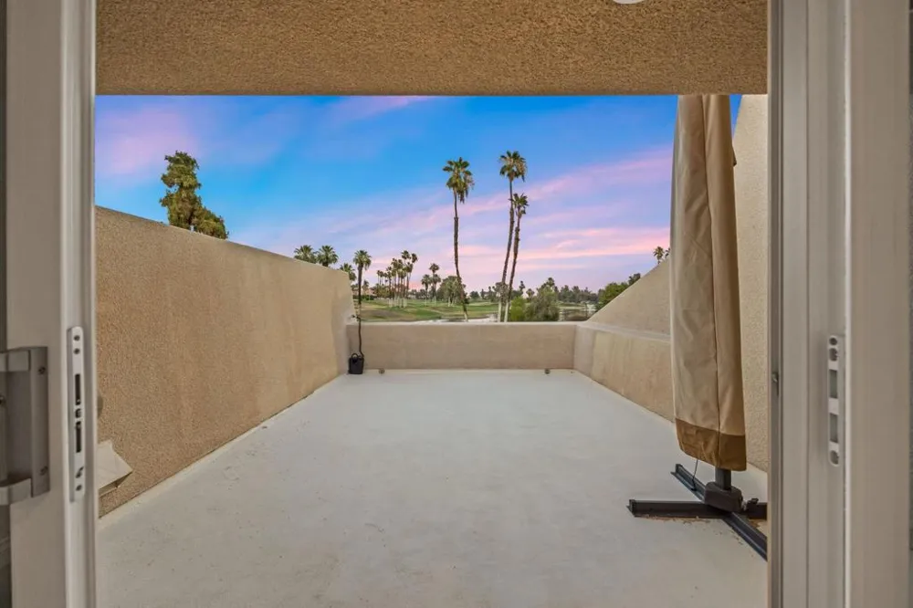 18 Kavenish Drive Rancho Mirage, CA 92270