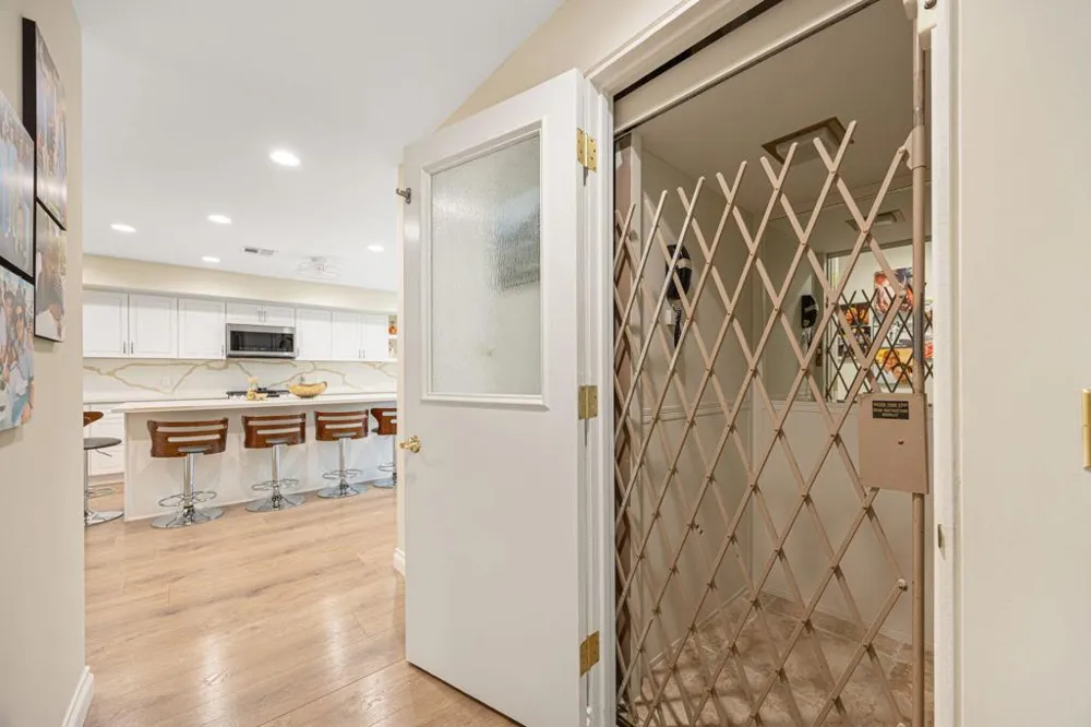 18 Kavenish Drive Rancho Mirage, CA 92270