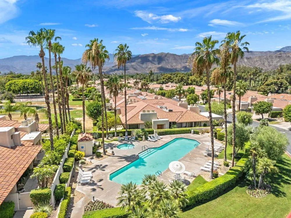 18 Kavenish Drive Rancho Mirage, CA 92270