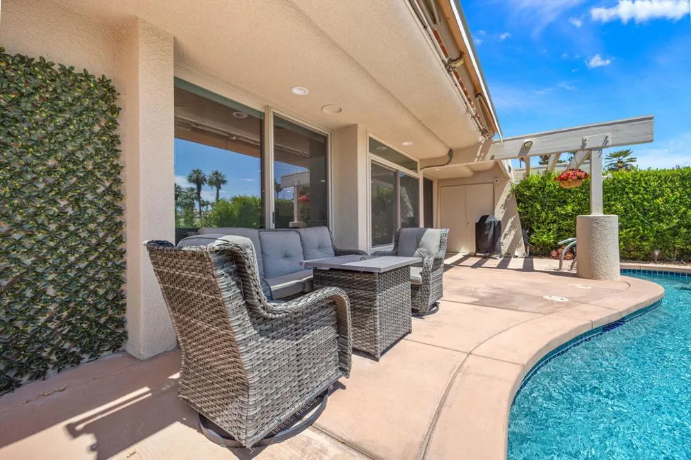 18 Kavenish Drive Rancho Mirage, CA 92270