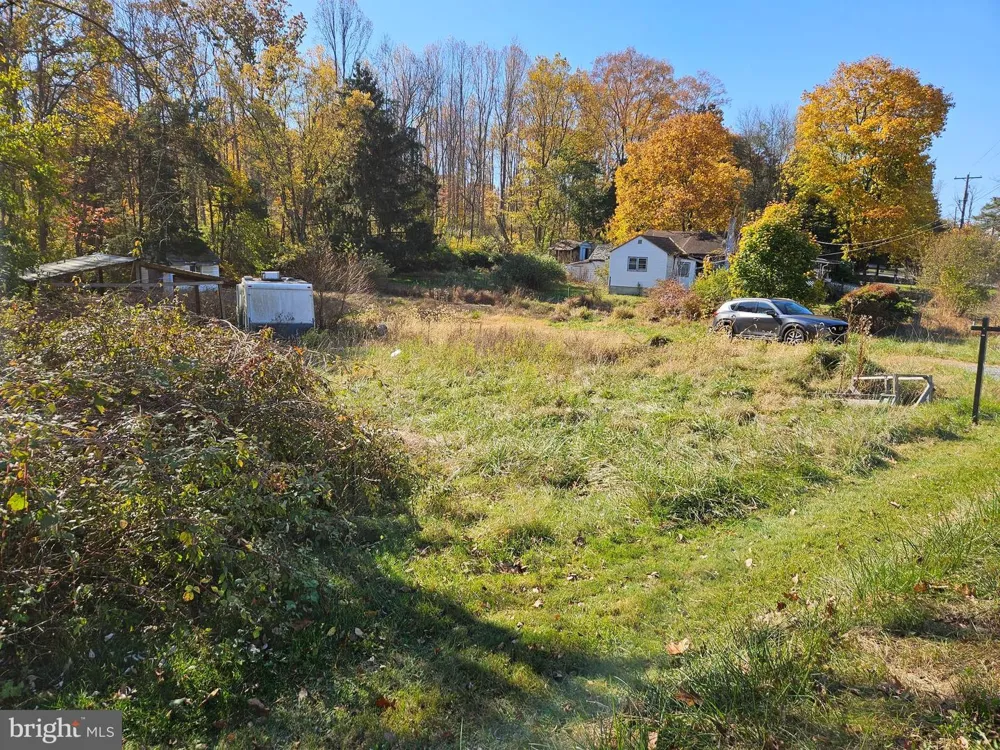 2261 S FORGE ROAD Palmyra, PA 17078