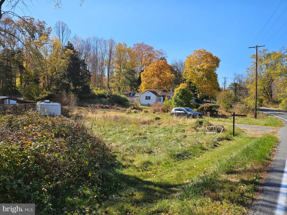 2261 S FORGE ROAD Palmyra, PA 17078