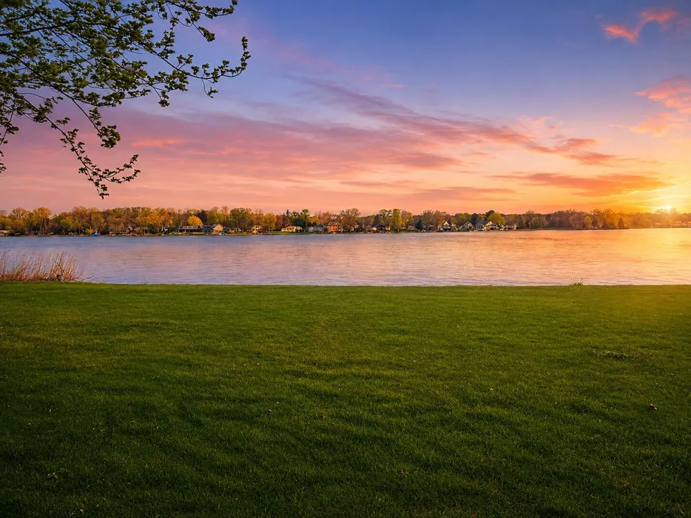 2647 Lake Shore Drive Howard Township, MI 49120