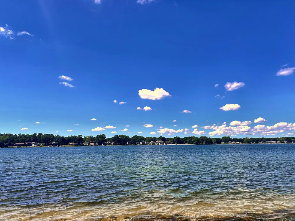 2647 Lake Shore Drive Howard Township, MI 49120