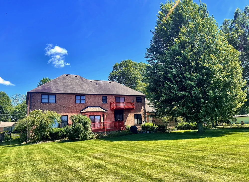 2647 Lake Shore Drive Howard Township, MI 49120