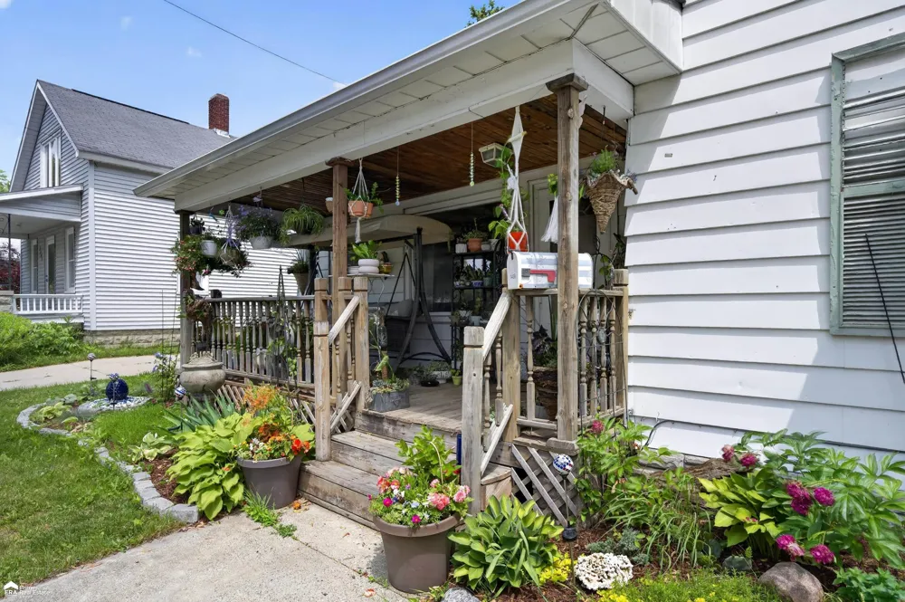 1409 Stanton Street Bay City City, MI 48708