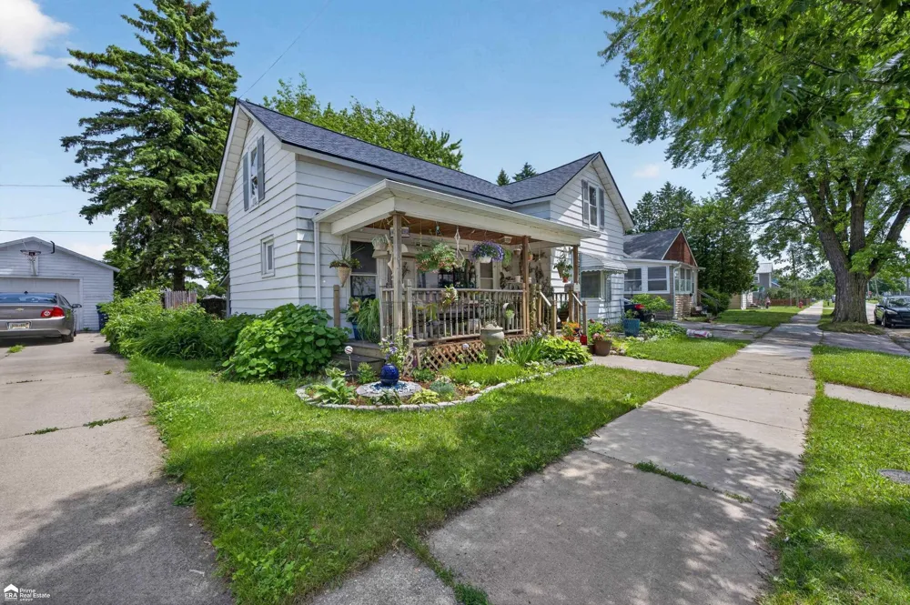 1409 Stanton Street Bay City City, MI 48708