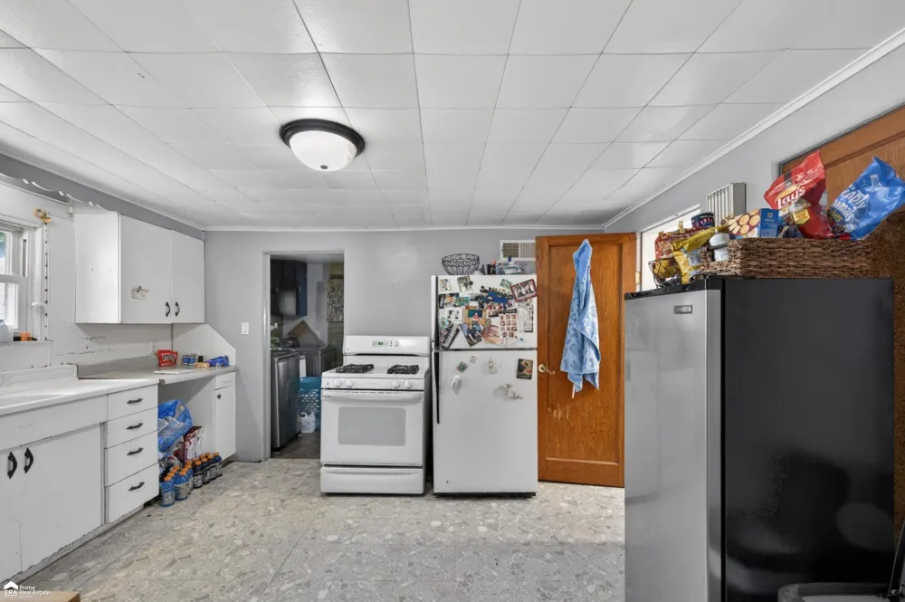 1409 Stanton Street Bay City City, MI 48708