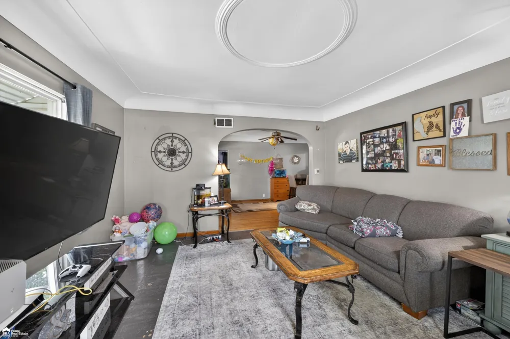 1409 Stanton Street Bay City City, MI 48708