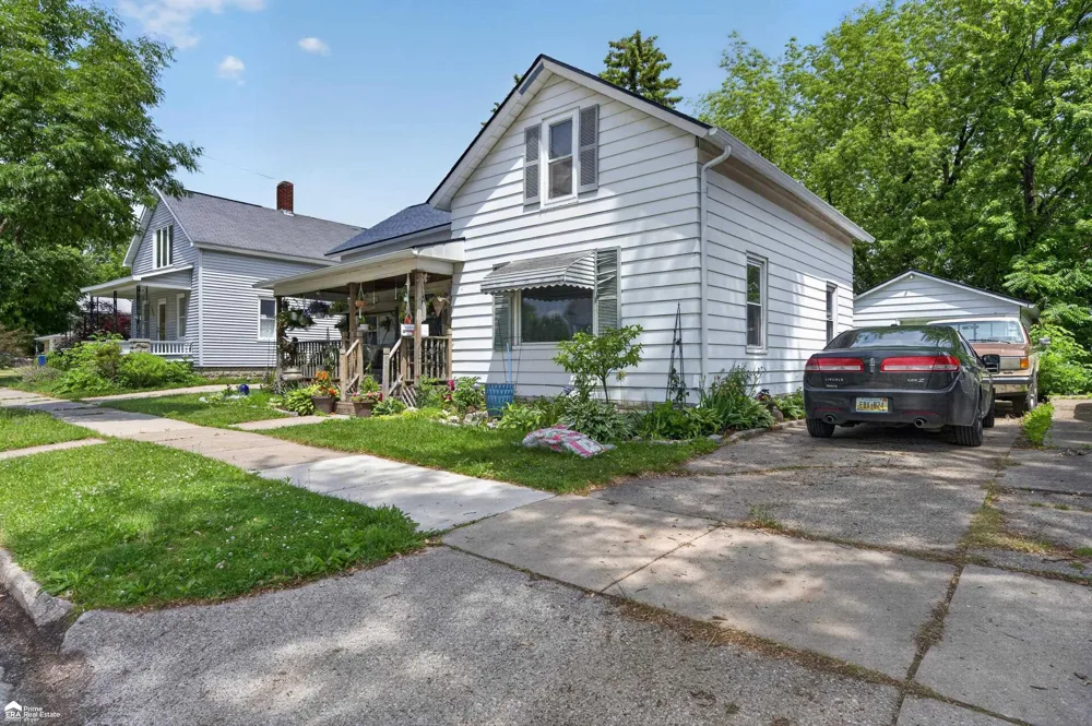 1409 Stanton Street Bay City City, MI 48708