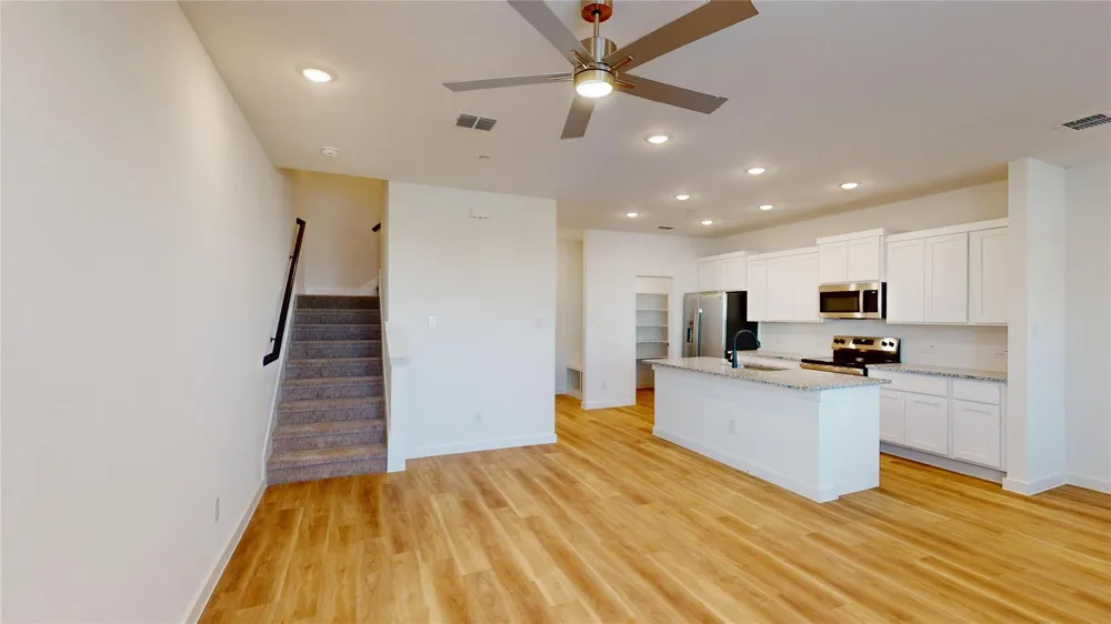 2923 Parks Mccoy Lane Grand Prairie, TX 75052