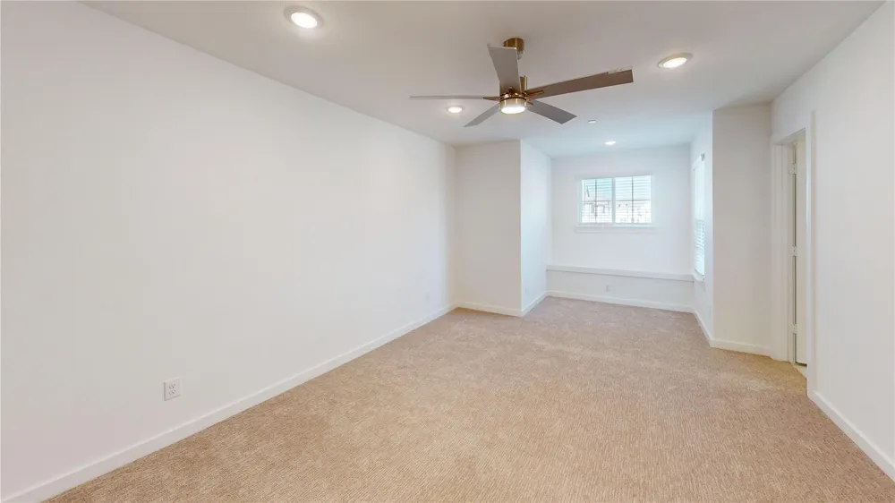 2923 Parks Mccoy Lane Grand Prairie, TX 75052