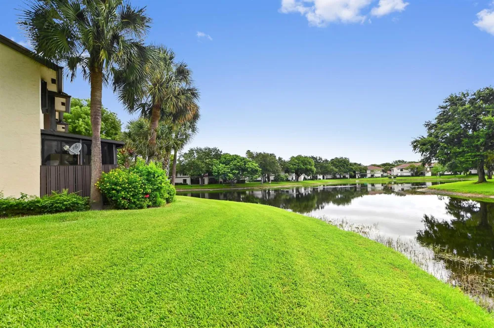 4587 Carambola Circle S #27218 Coconut Creek, FL 33066