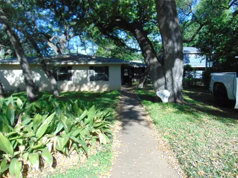 3904 Bailey Lane #B