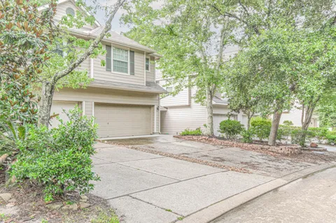 213 E Summerhaze Circle
