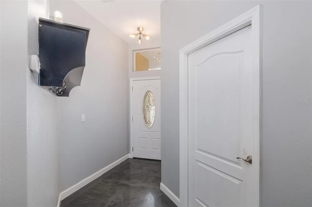 2989 ESTANCIA PLACE Clearwater, FL 33761