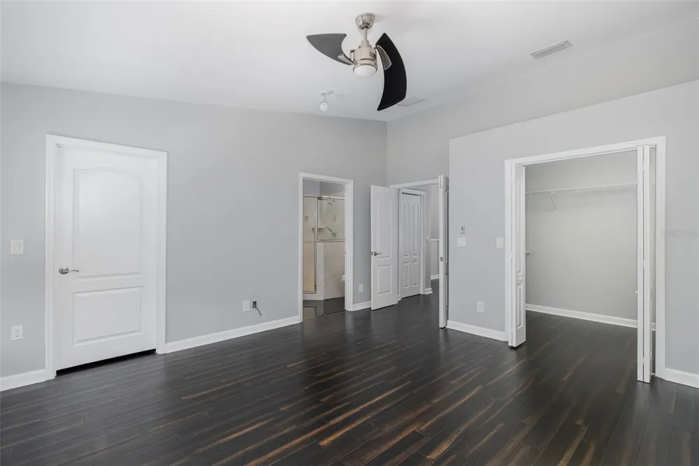 2989 ESTANCIA PLACE Clearwater, FL 33761