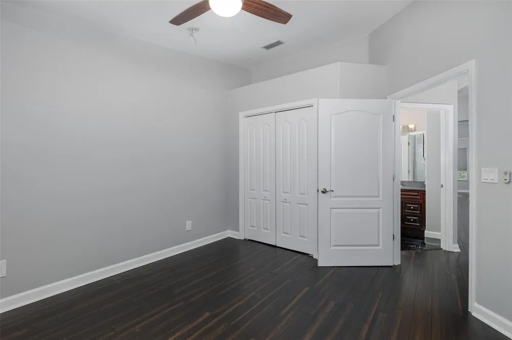 2989 ESTANCIA PLACE Clearwater, FL 33761