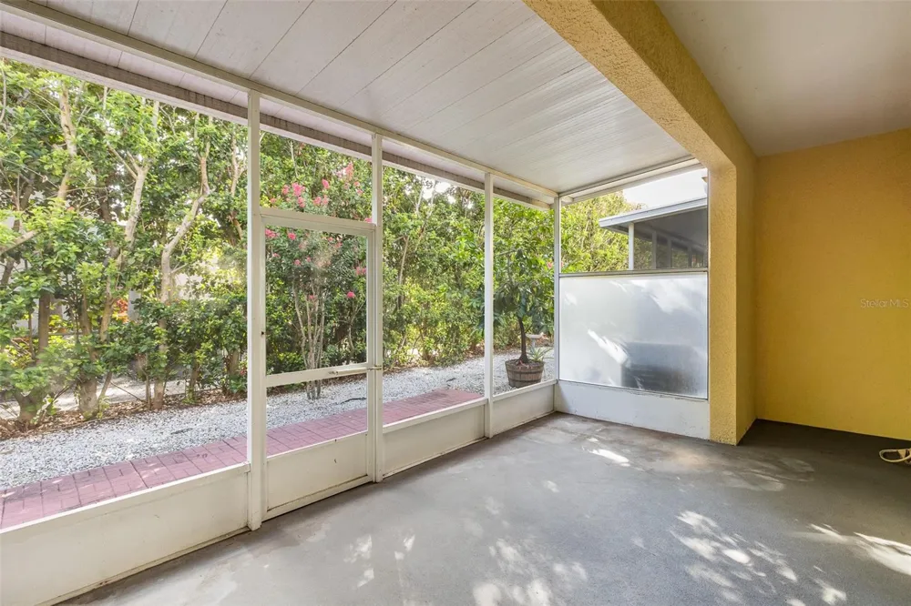 2989 ESTANCIA PLACE Clearwater, FL 33761