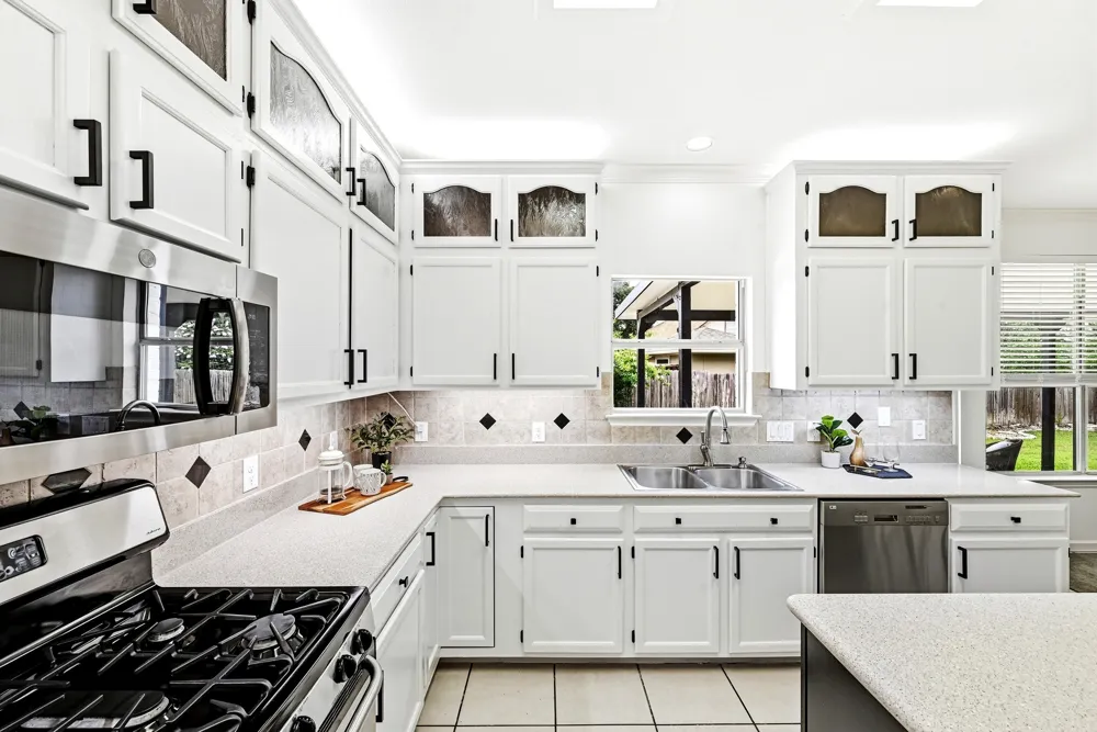 15525 OZONE PLACE Austin, TX 78728