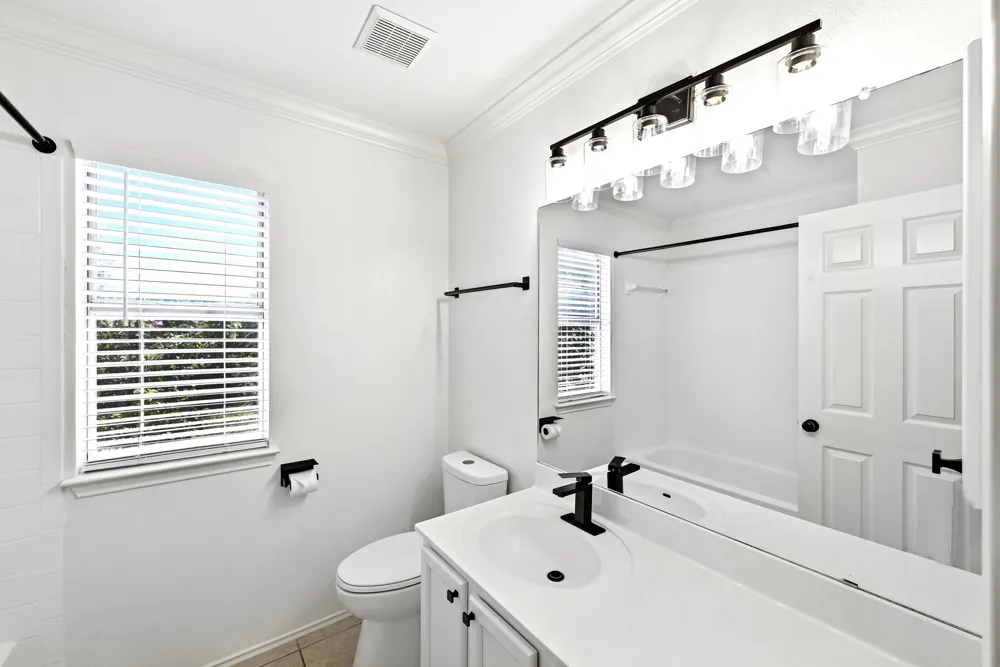15525 OZONE PLACE Austin, TX 78728