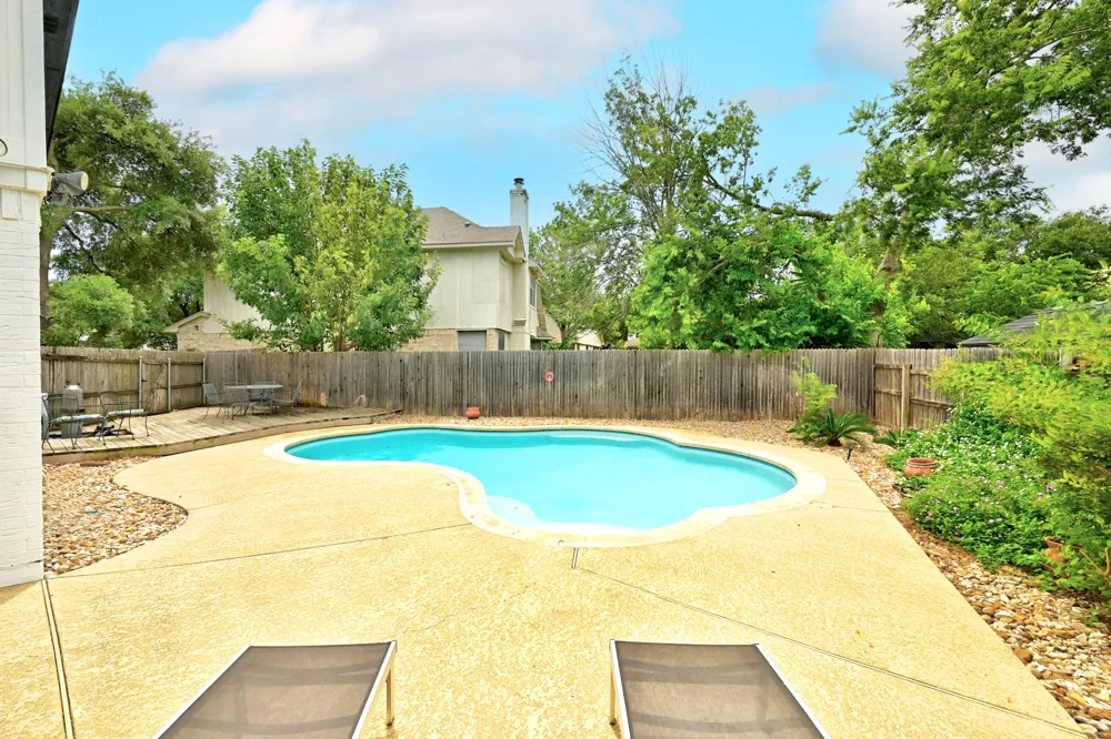15525 OZONE PLACE Austin, TX 78728