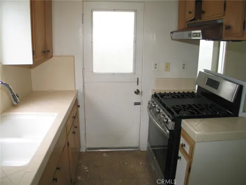 112 Pearl