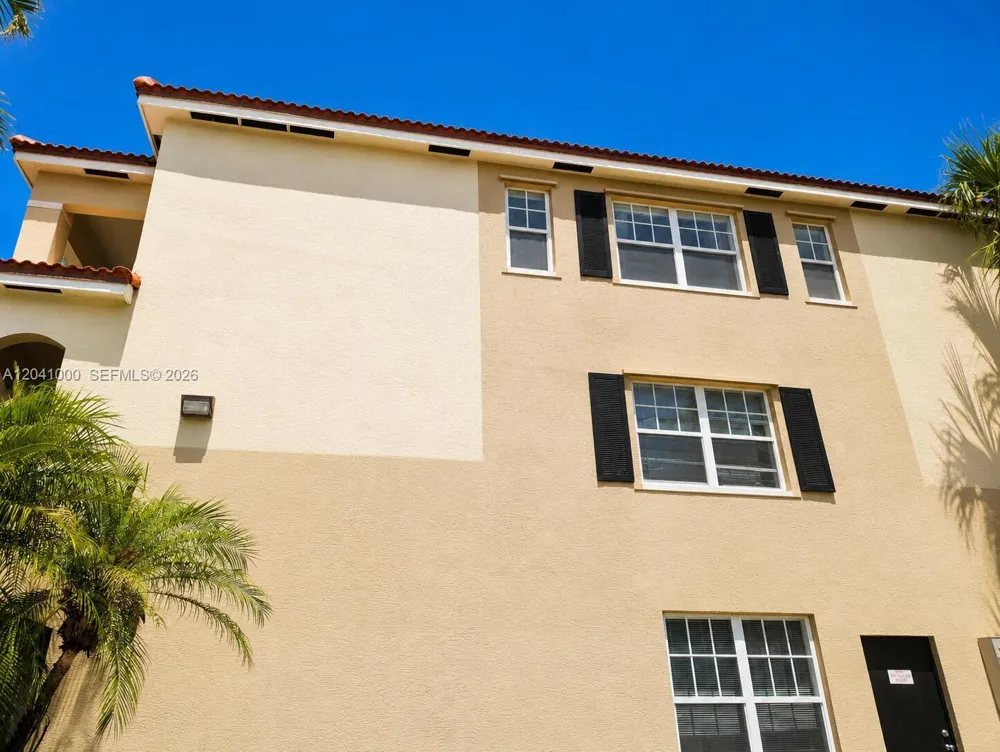 5980 W Sample Rd #308 Coral Springs, FL 33067