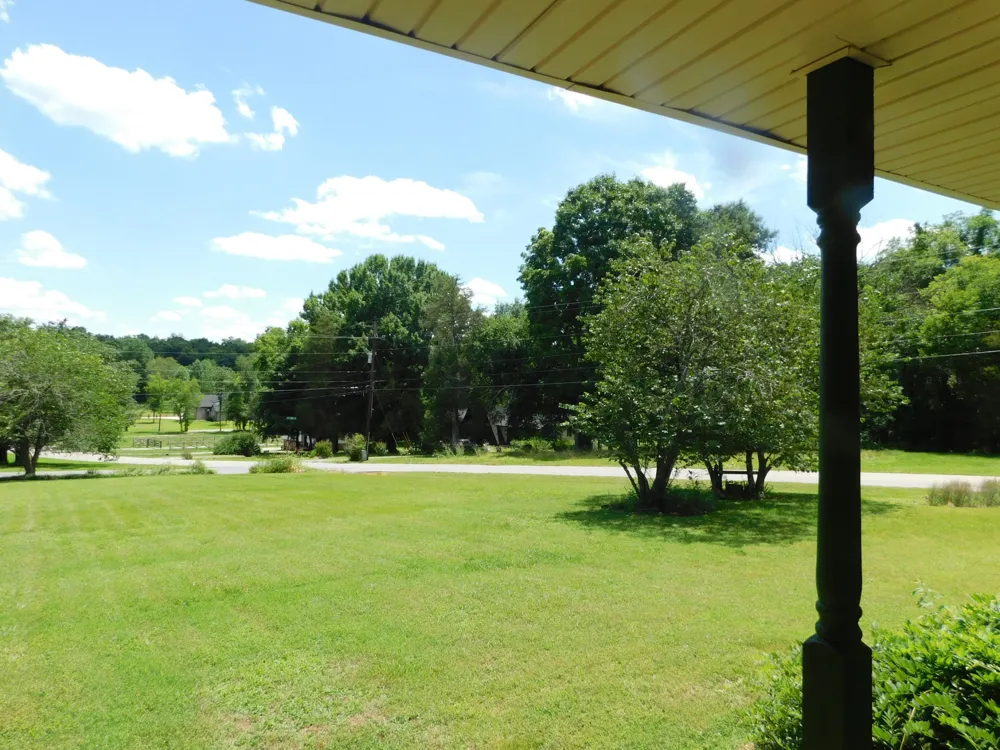 319 Harsh Ln Castalian Springs, TN 37031
