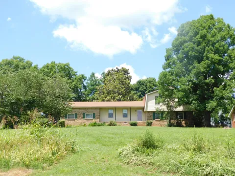 319 Harsh Ln