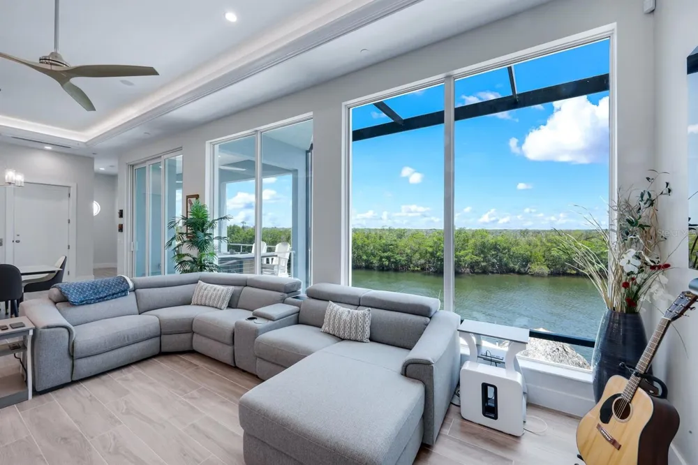 5826 SHELL COVE DRIVE Cape Coral, FL 33914