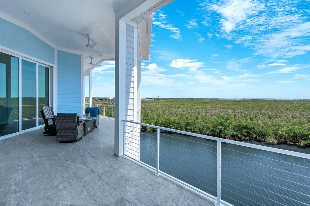 5826 SHELL COVE DRIVE Cape Coral, FL 33914