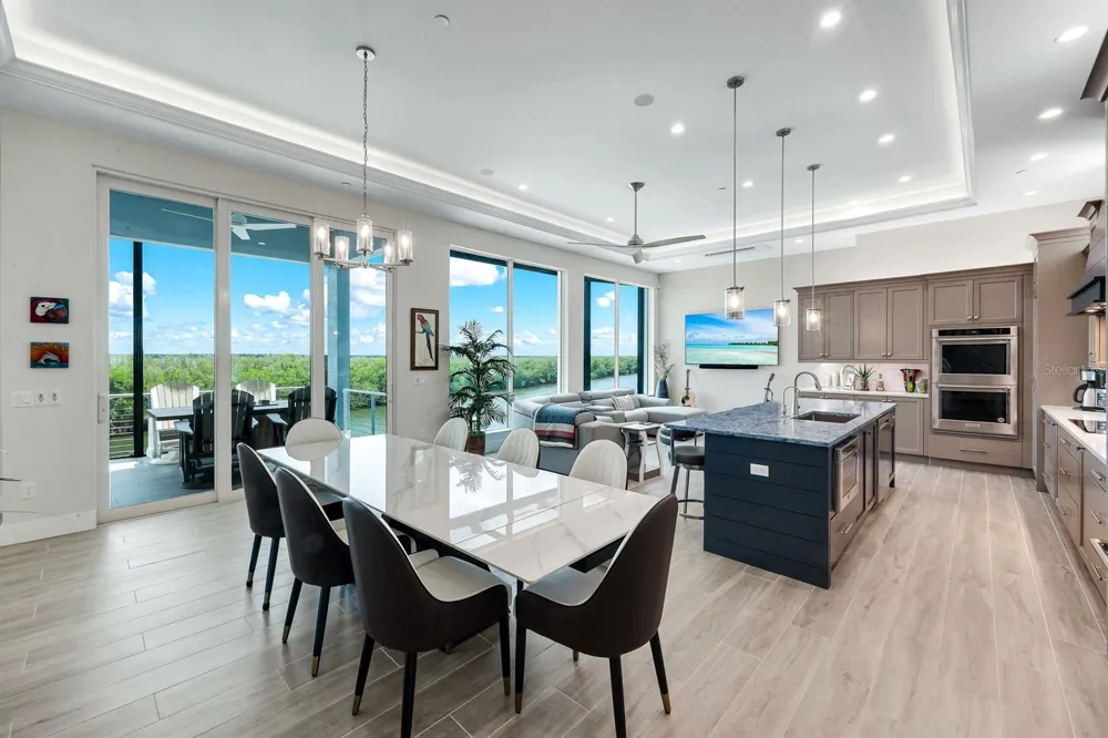 5826 SHELL COVE DRIVE Cape Coral, FL 33914
