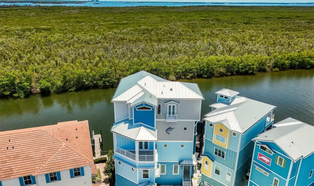 5826 SHELL COVE DRIVE Cape Coral, FL 33914