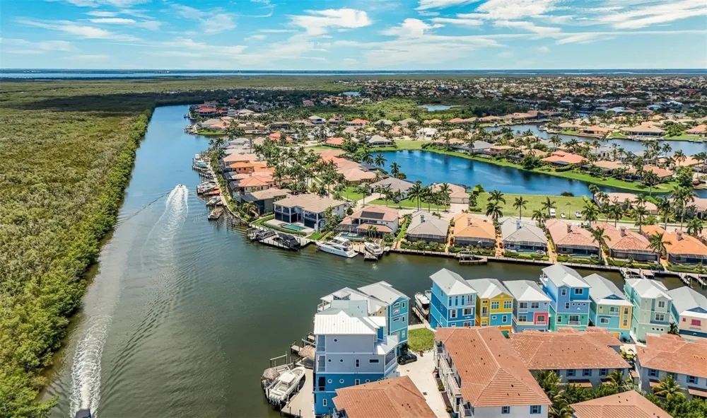 5826 SHELL COVE DRIVE Cape Coral, FL 33914