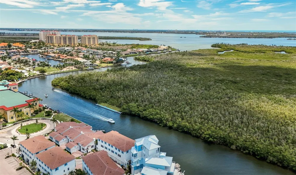 5826 SHELL COVE DRIVE Cape Coral, FL 33914