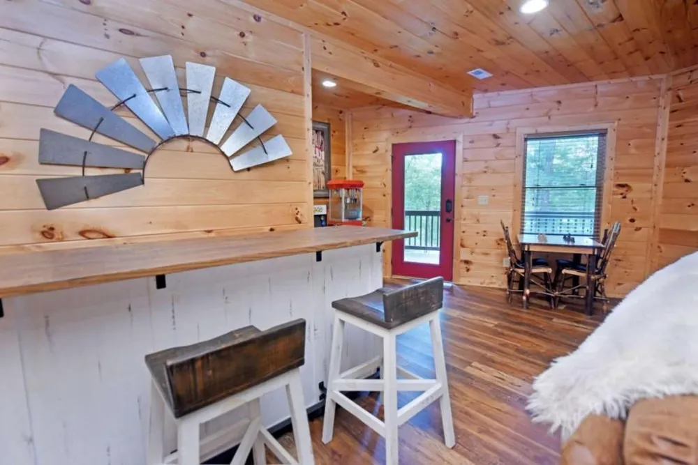 901 Stuart Mountain Road Mineral Bluff, GA 30559