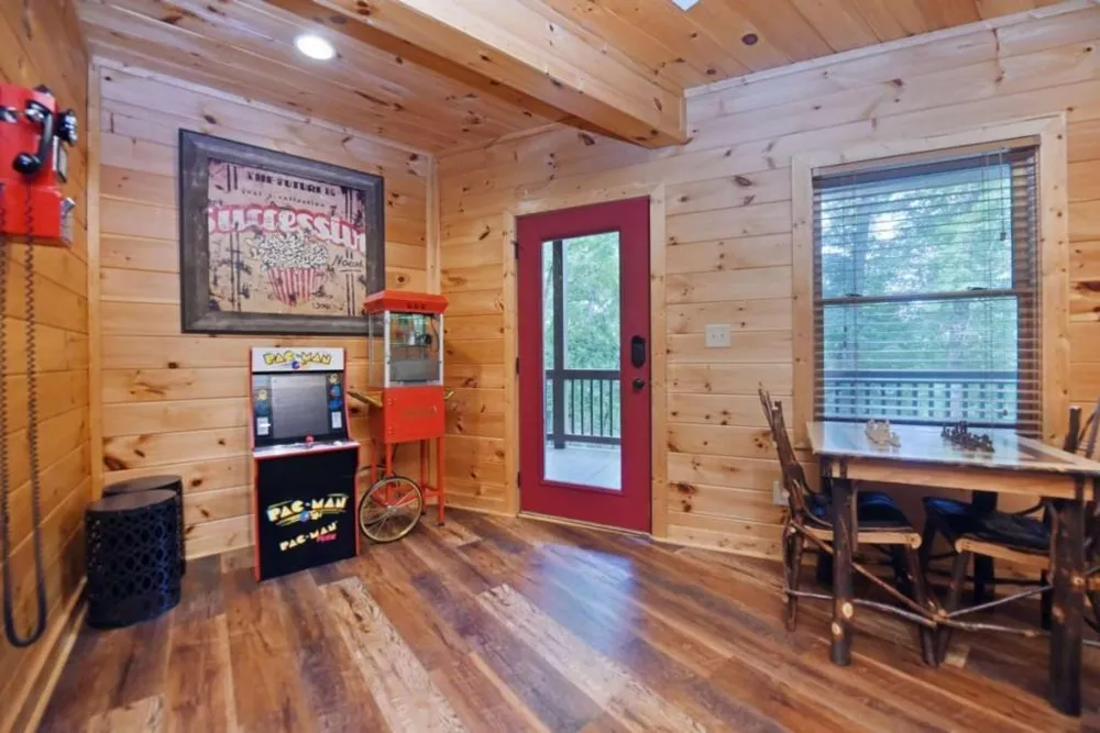 901 Stuart Mountain Road Mineral Bluff, GA 30559