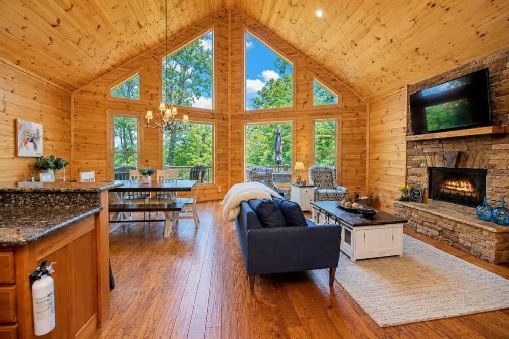 901 Stuart Mountain Road Mineral Bluff, GA 30559