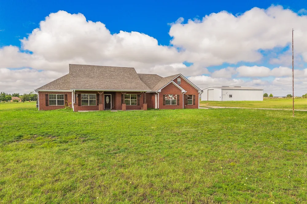 117 Wagon Wheel Circle Leonard, TX 75452