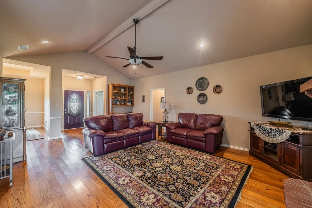117 Wagon Wheel Circle Leonard, TX 75452