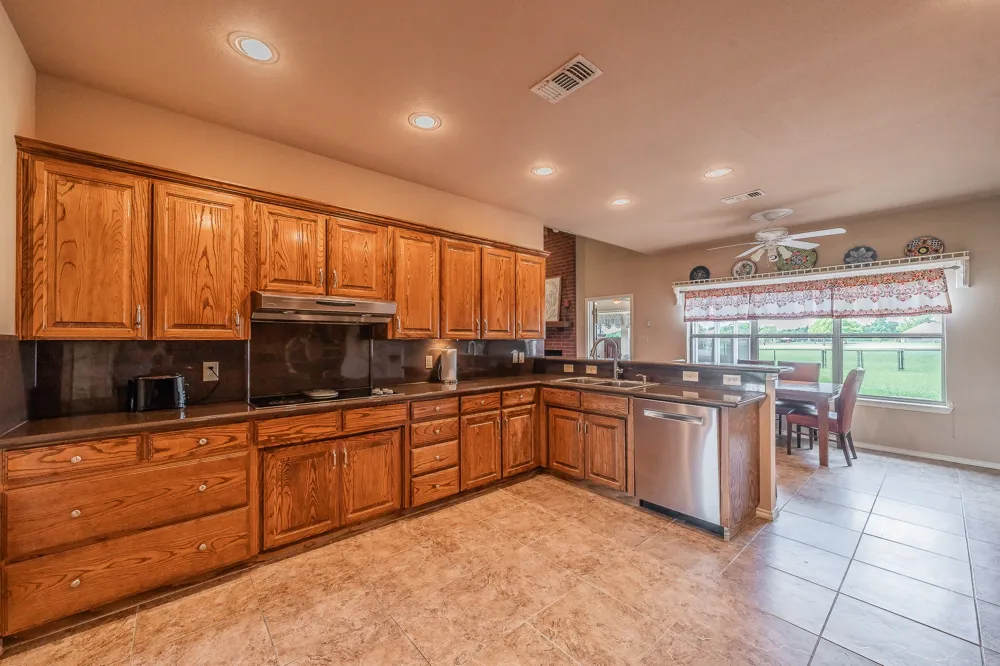 117 Wagon Wheel Circle Leonard, TX 75452