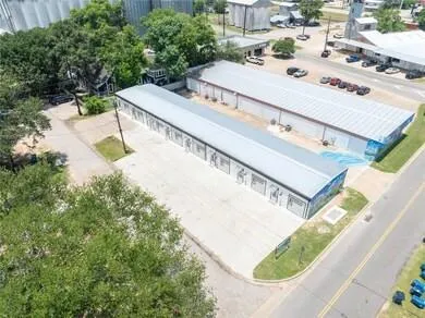 2612 Castle Street #C Waller, TX 77484