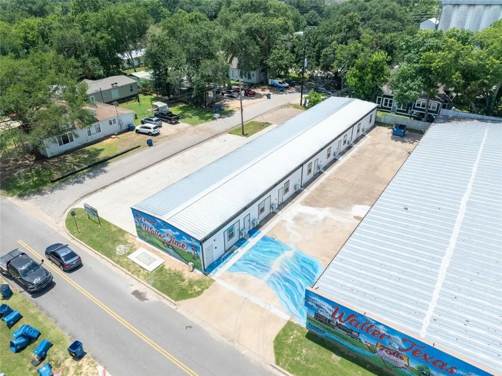 2612 Castle Street #C Waller, TX 77484