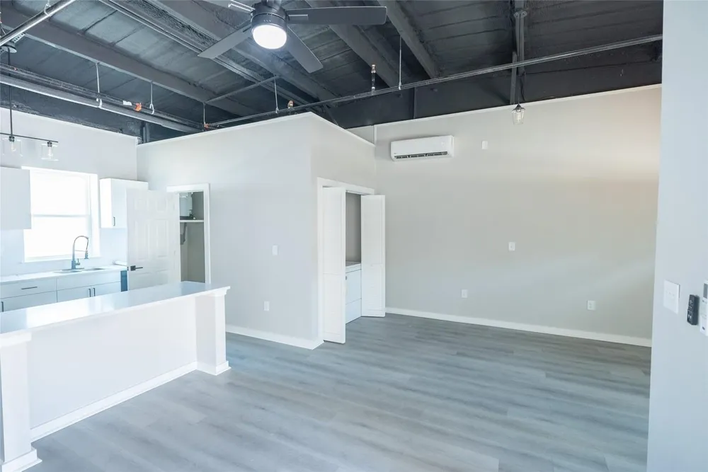 2612 Castle Street #C Waller, TX 77484