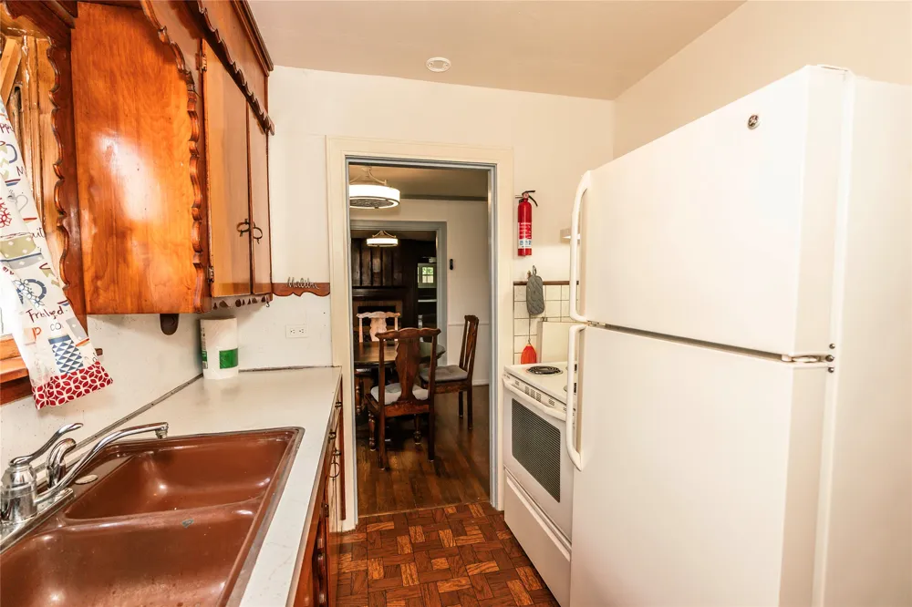 706 E Highway 82 Nocona, TX 76255