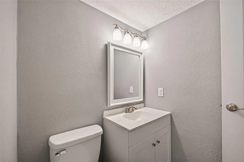 7600 Emmett F Lowry Expressway #313 Texas City, TX 77591