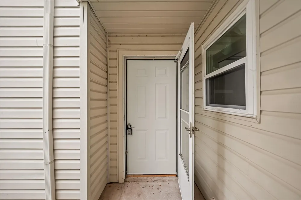 7600 Emmett F Lowry Expressway #313 Texas City, TX 77591