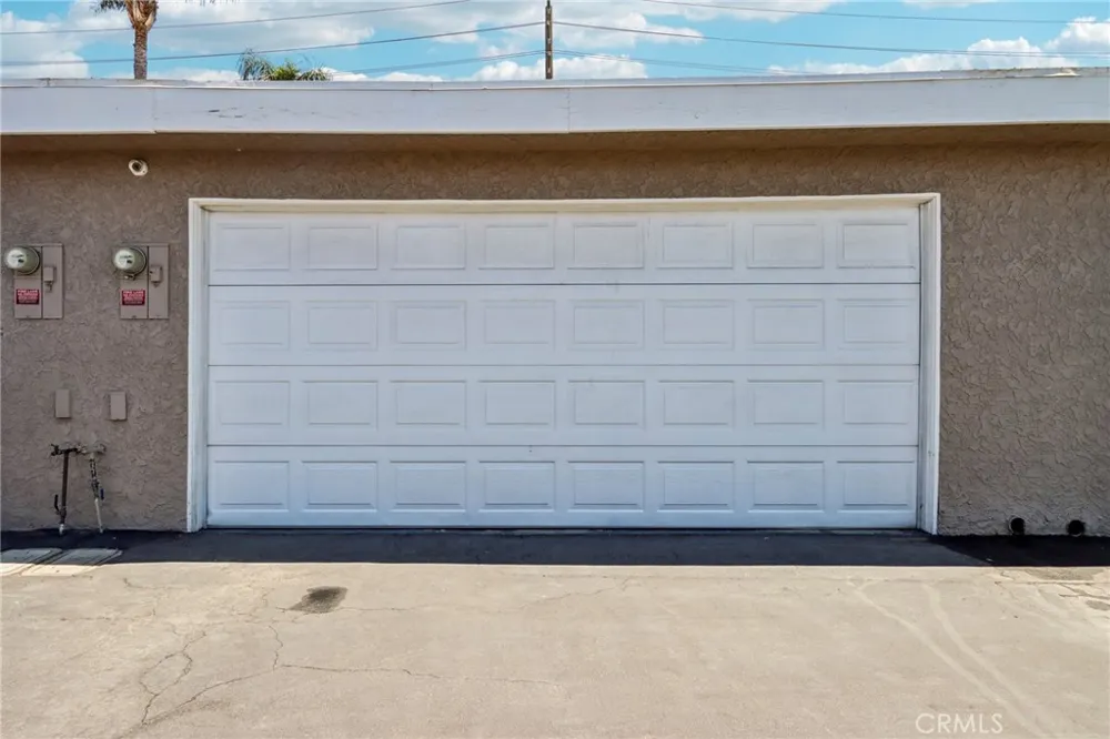 25308 Crocker Lake Forest, CA 92630