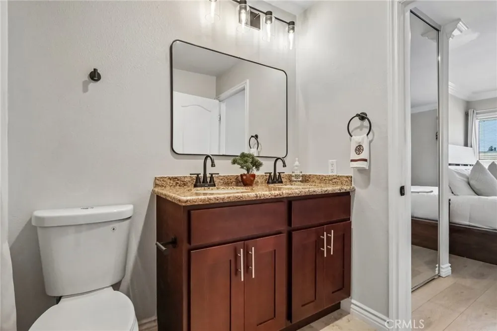 25308 Crocker Lake Forest, CA 92630